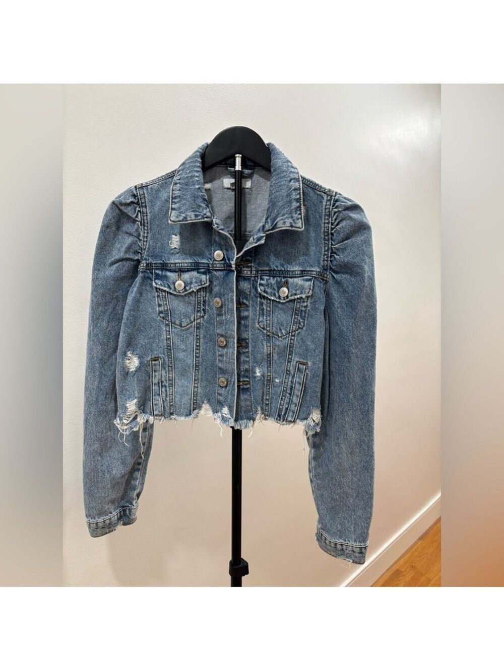 238. Distressed Cropped Puffy Sleeve Blue Denim Jacket